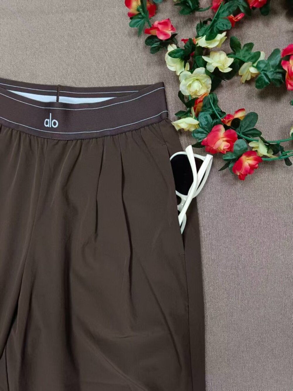 Espresso Brown🌷ALO Yoga Suit Up Wide Leg Trouser🍒NWT - Picture 3 of 8